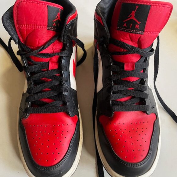 NIKE AIR Jordon High Tops - Picture 2 of 4